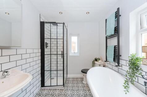 Bathroom/Shower Room