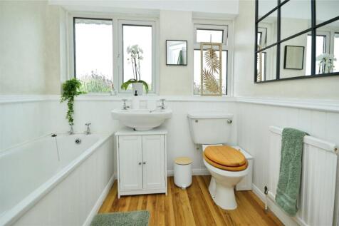 Bathroom W/C