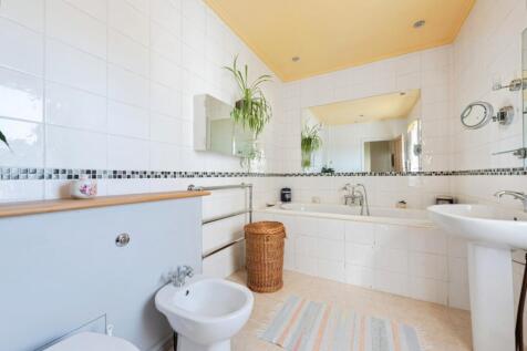 Bathroom W/C