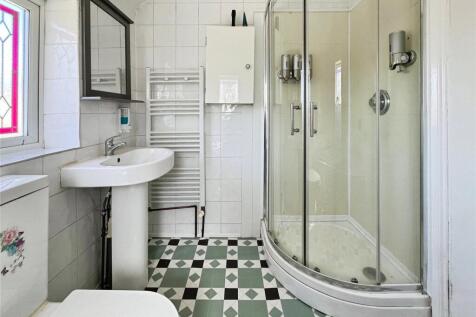 Bathroom/Shower Room