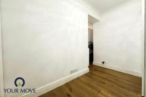 #yourmovedartford