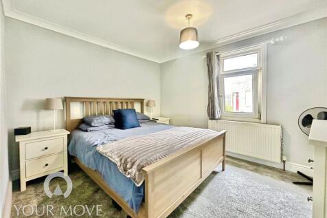 #yourmovedartford