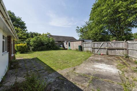 Garden/Hardstanding