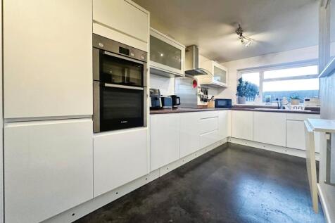 #yourmoveswanley