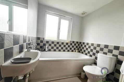 Upstairs Showerroom