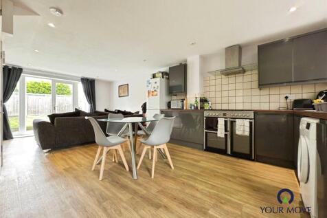 Kitchen/Dining Area