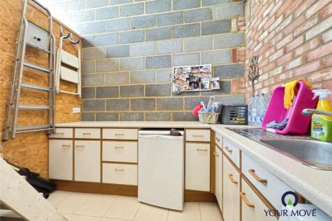 Kitchenette Garage