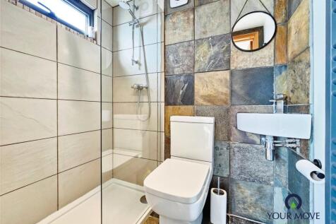 Ensuite Shower/Wc