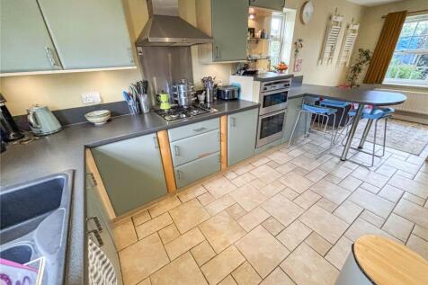 Kitchen/Dining Area