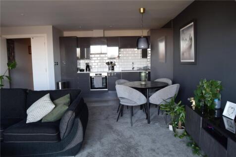 Living Room/Kitchen