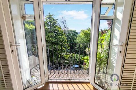 Juliette Balcony