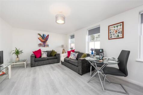 Living/Dining Area