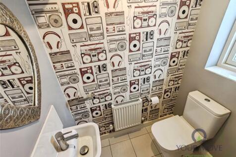 Cloakroom/Wc