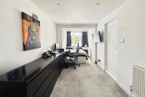 Bedroom/Play Room