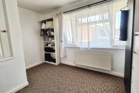 Bedroom 2 (1)