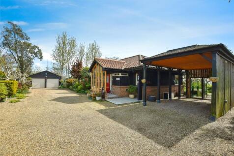 Motor Home/Car Port