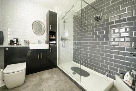 En-Suite Shower