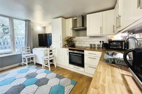 Reception/Kitchen