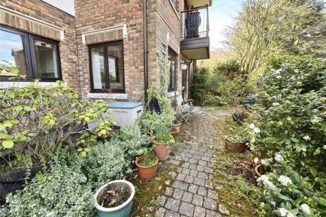 Private Courtyard