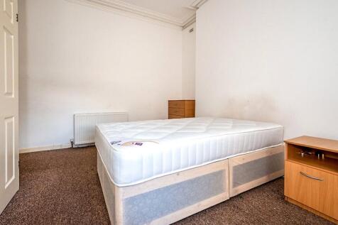 F1 Bedroom