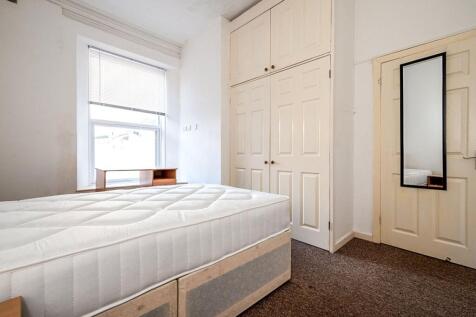 F1 Bedroom