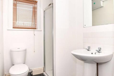 F3 Shower Room