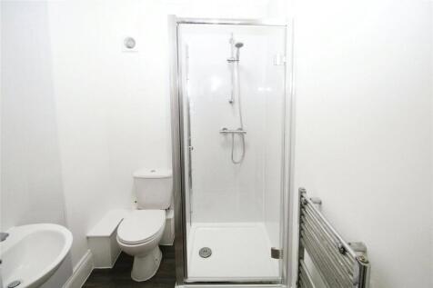 F4 Shower Room