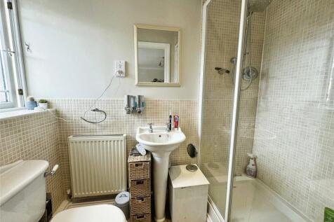 En-Suite Bedroom 1