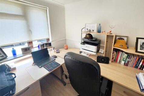 Office/Gf Bedroom