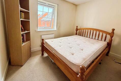 Bedrooom 2