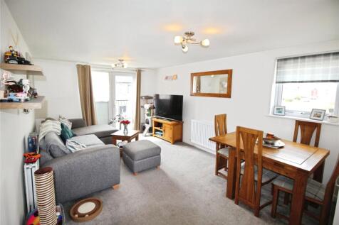 Lounge/Dining Area