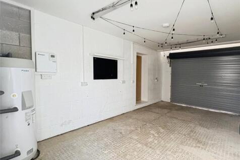 Integral Garage