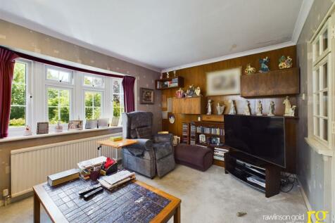 CAM02900G0-PR0130-STILL004.jpg
