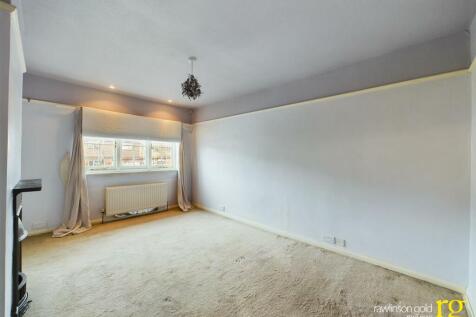 CAM02900G0-PR0016-STILL013.jpg