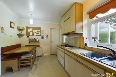 CAM02900G0-PR0162-STILL003.jpg
