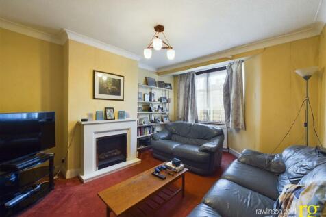 CAM02900G0-PR0179-STILL001.jpg