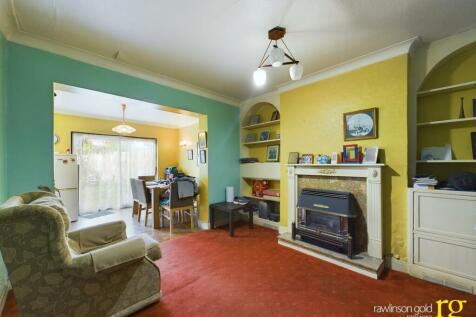 CAM02900G0-PR0179-STILL003.jpg