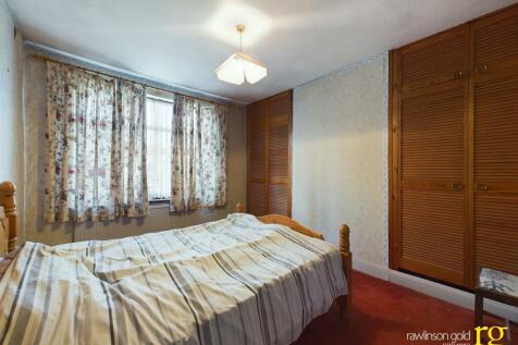 CAM02900G0-PR0179-STILL008.jpg
