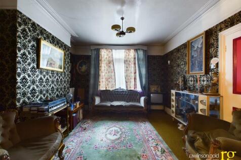 CAM02900G0-PR0173-STILL003.jpg