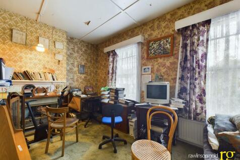 CAM02900G0-PR0173-STILL007.jpg