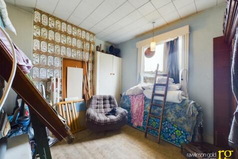 CAM02900G0-PR0173-STILL010.jpg