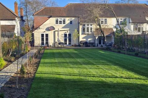 rear gdn.jpg