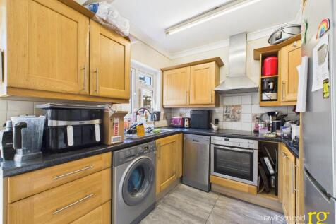 CAM02900G0-PR0238-STILL004.jpg