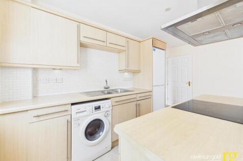 CAM02900G0-PR0252-STILL005.jpg
