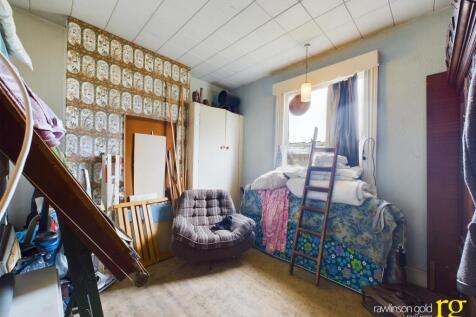 CAM02900G0-PR0173-STILL010.jpg