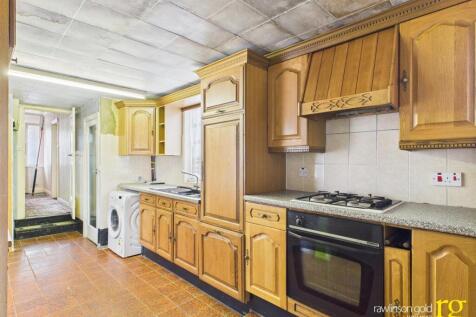 CAM02900G0-PR0264-STILL004.jpg