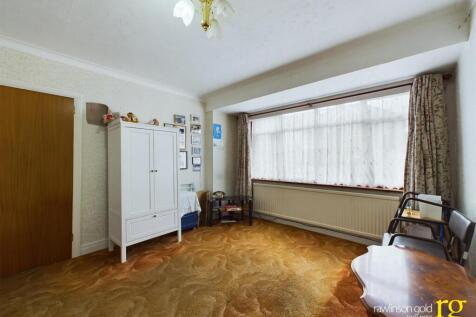 CAM02900G0-PR0077-STILL001.jpg