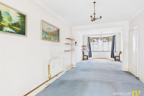 CAM02900G0-PR0284-STILL004.jpg