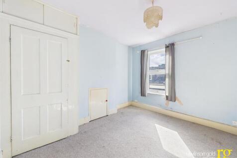CAM02900G0-PR0287-STILL007.jpg