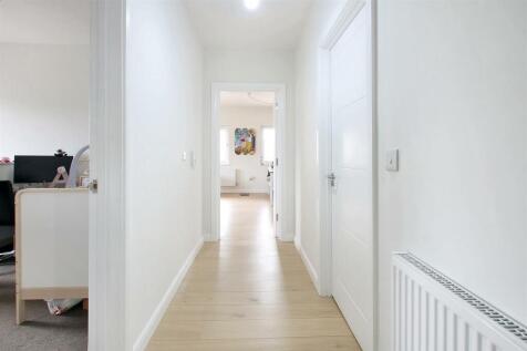 Hallway.JPG